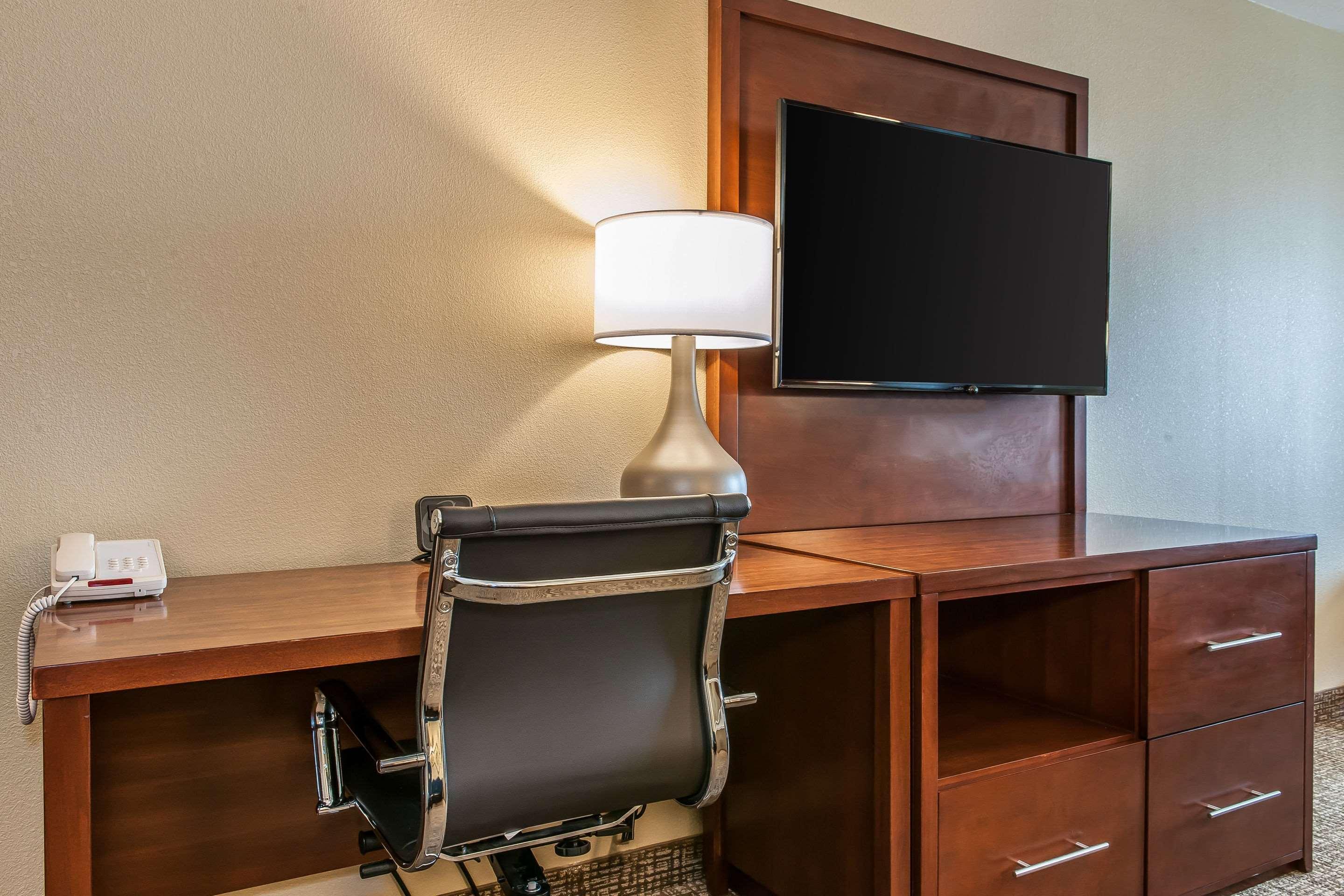 Comfort Suites Rensselaer Near Fair Oaks מראה חיצוני תמונה