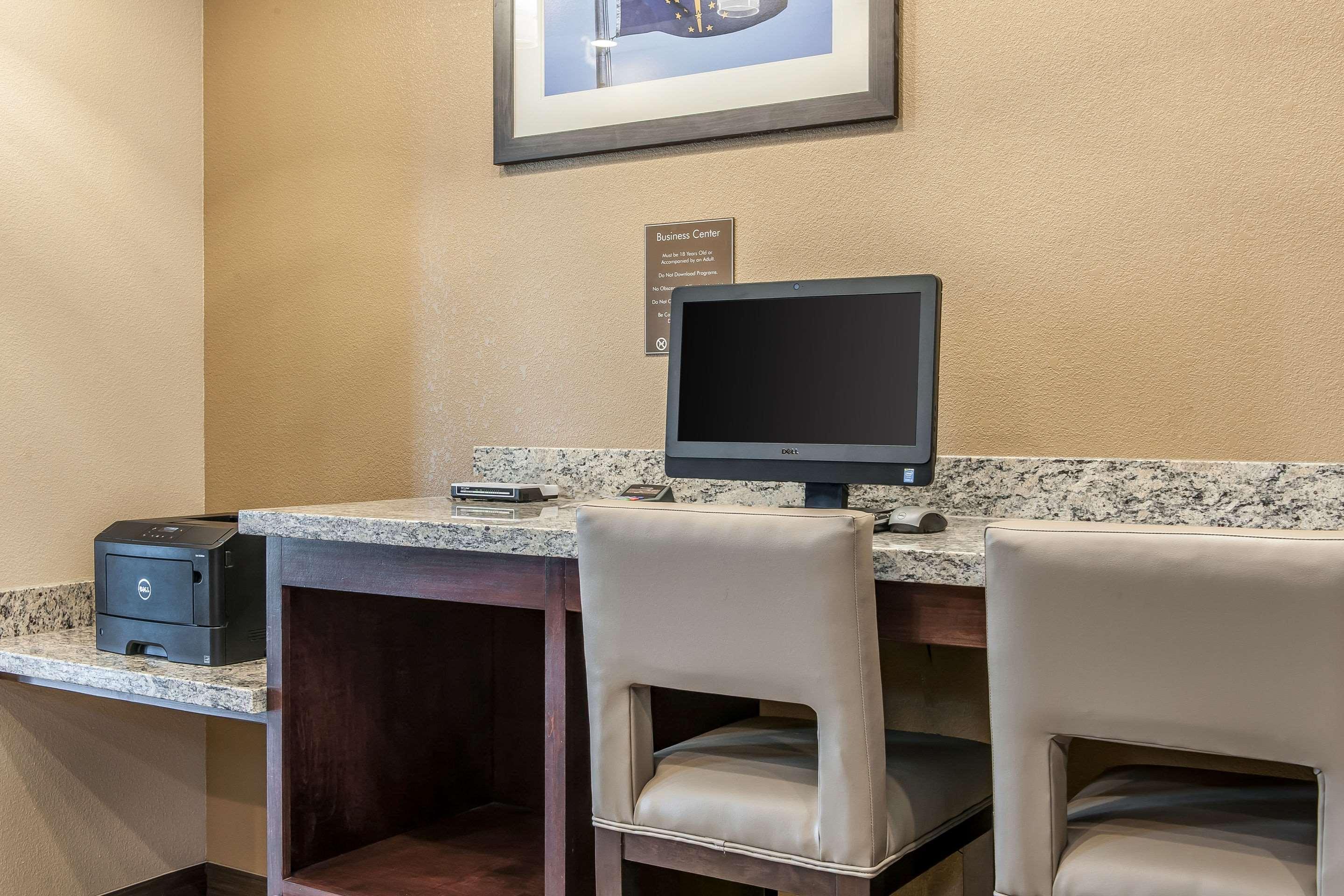 Comfort Suites Rensselaer Near Fair Oaks מראה חיצוני תמונה